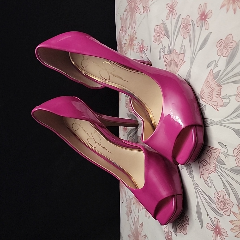 Pink heels - Picture 3 of 4